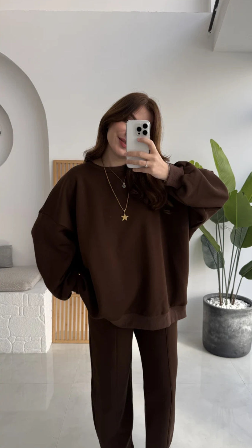 طقم نسائي كاجوال مريح – لون بني أنيق